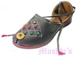 beaded slipper - click here for large view